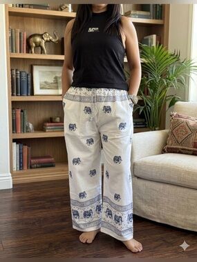 NWT - Thai White & Blue Elephant Print Casual Pants